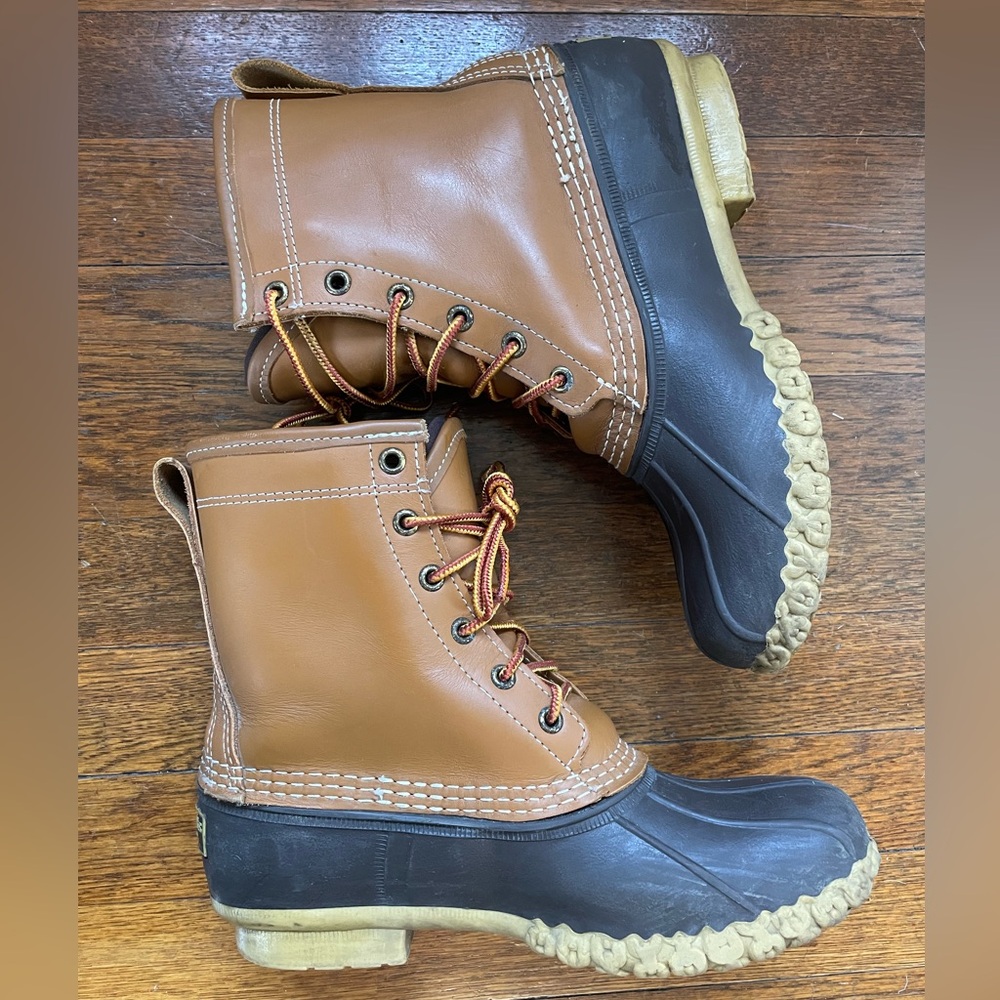 LL Bean Women's Bean Boots, 8" Goretex Thinsulate Insulated. Size 7 - Medium